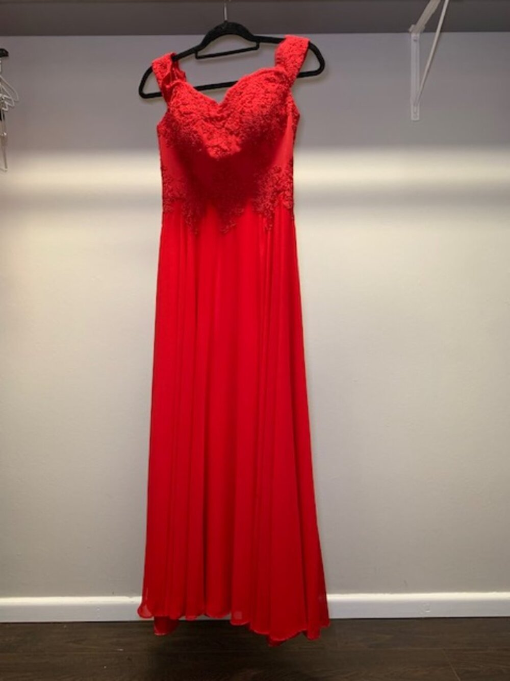 Fiesta Fashion Red Lace Evening Gown – M Elegant & Formal
